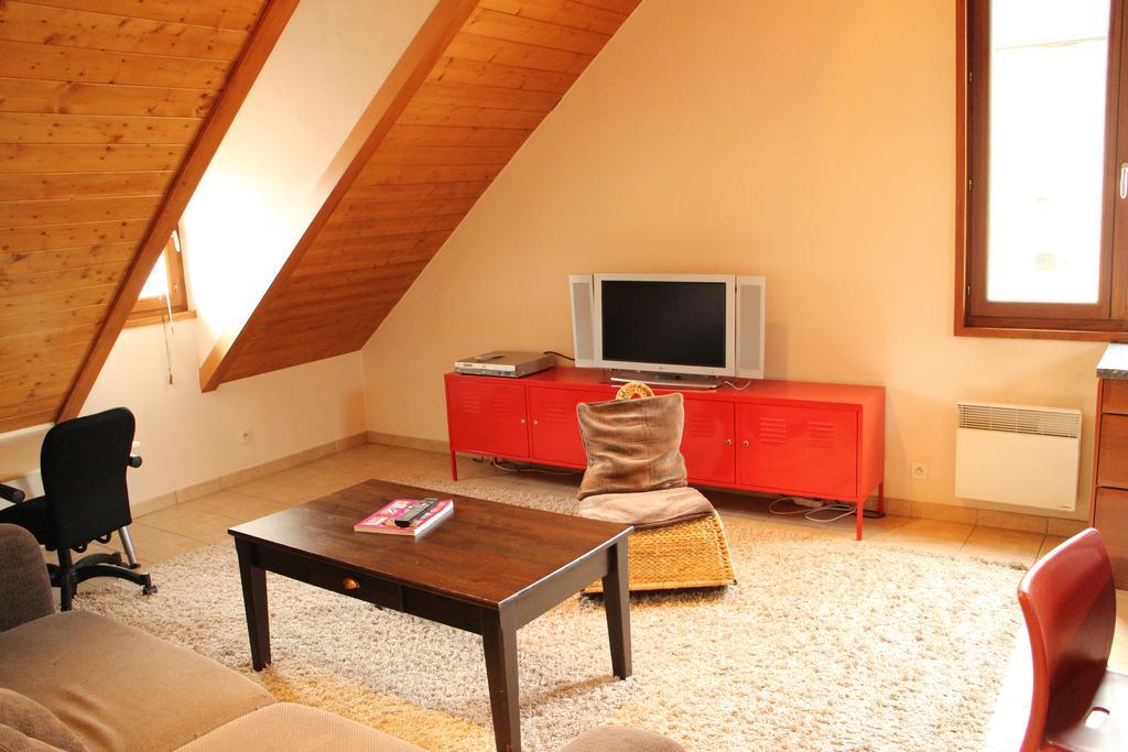 Les Z'Hirondelles Hotel Annecy Bagian luar foto